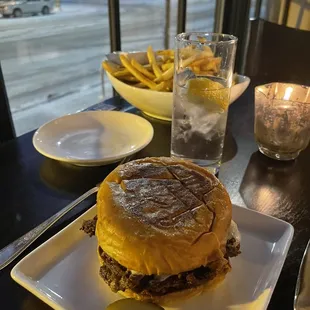 Famous Parlour Burger