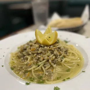 Linguine &amp; White Clam Sauce