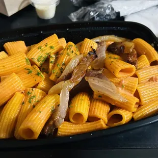 Rigatoni alla vodka with guaniciale added