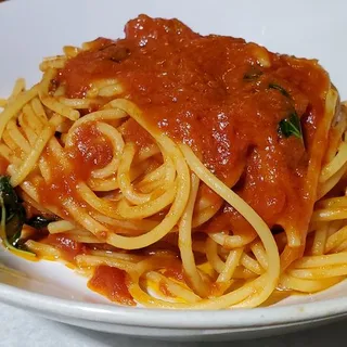 Rigatoni Pomodoro E Basilico