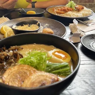 Classic Hakata Tonkotsu