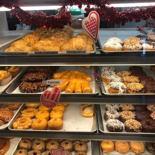 food, donuts, dough desserts