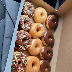 dough desserts, donuts, food