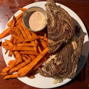 Reuben &amp; sweet potato friess