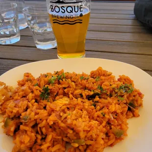 Andouille sausage &amp; chicken jambalaya (comes with a baguette too) - tasty!