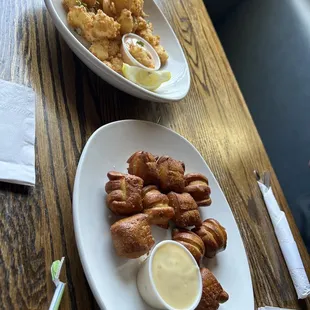 Bosque Ipa-Battered Cheese Curds &amp; Pretzel Bites