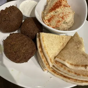 Green chile falafel
