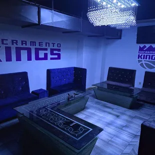 BOSS 5 STAR LOUNGE