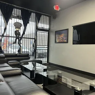 The lounge area room