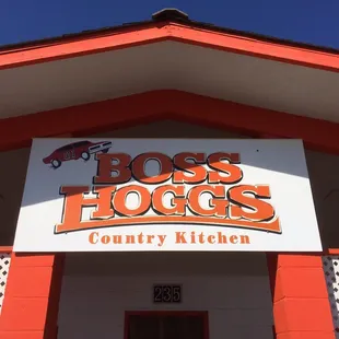 Family owned and operated, service is top notch, super friendly and the good excellent !