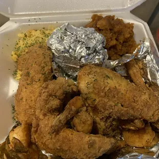 Chicken wings, fried shrimp, mac, yams &amp; a caramel roll