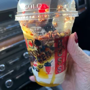 Caramel cashew Sunday