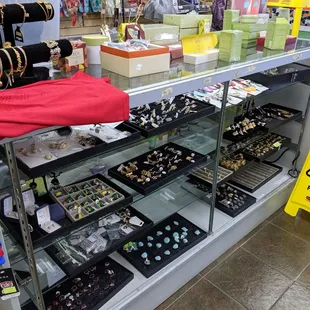 sushi and sashimi, interior