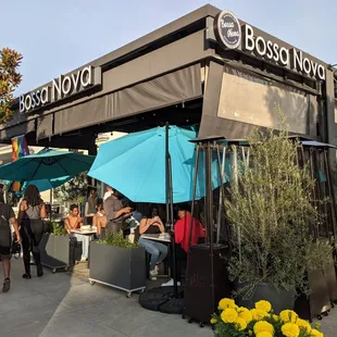 The front of the restaurant.