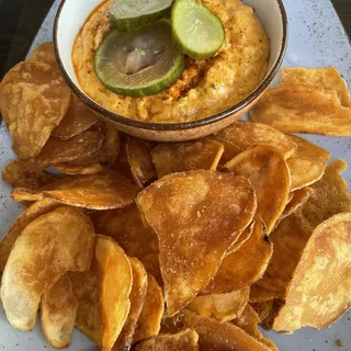 SPICY CHICKEN & CHEESE DIP