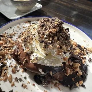 MISSISSIPPI MUD PIE
