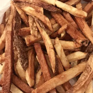 Yummy fries. I like the dark ones.