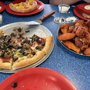 12" The Big O 20 Wings 8" Cheese Pizza