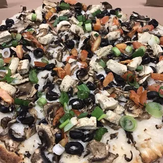 Vegan Garlic Chicken Pizza