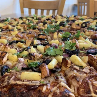 Vegan BBQ Chicken Pizza