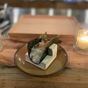 Yuzu Scallop Sushi roll