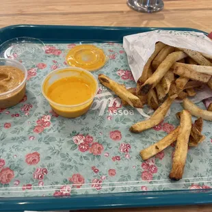 Bossy Sauce, Zack's Hot Sauce, Fries