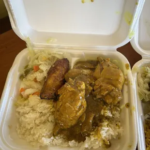 Curry chicken, white rice, plantain, cabbage