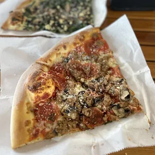 -Spinach And Garlic Pizza -Meat Lover's Pizza