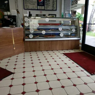 Spinach, Garlic, & Mushroom Pizza