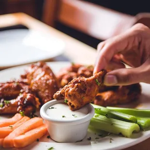 chicken, fried chicken wings, chicken wings and fried chicken, poultry, bbq chicken, bbq wings, food, fried chicken, chicken wings