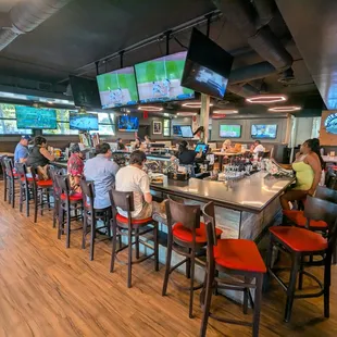 HUGE BAR in the middle of the restaurant