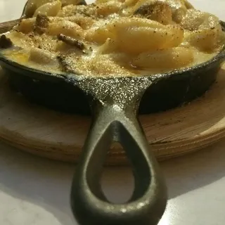 Truffle Mac and Cheese