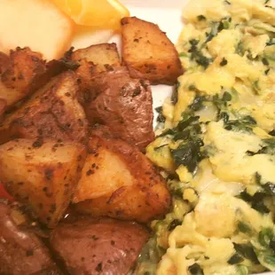 Spinach and Harvarti Scramble with breakfast potatoes and fruit garnish (3/21/21)