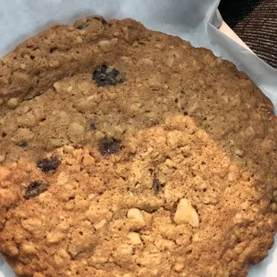 Oatmeal cookie!!! Perfect