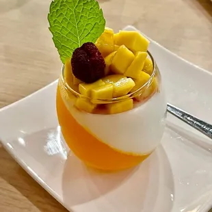 Mango panacotta