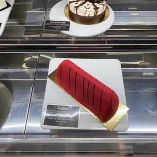 Fior di Nocciola Cake