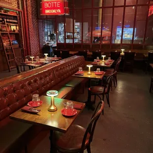 the interior of a restaurant