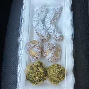 donuts, dough desserts, food