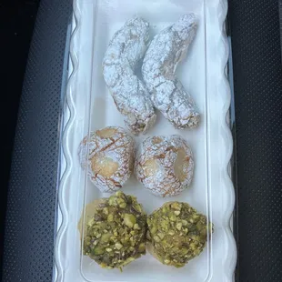 donuts, dough desserts, food