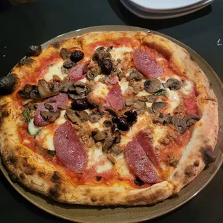 Quattro Stagioni Pizza