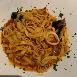 Seafood Tagliatelle Pesce