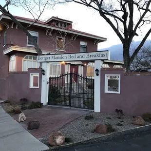 Bottger Mansion Bed &amp; Breakfast