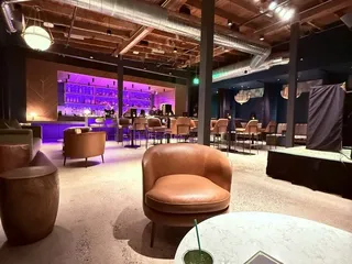 Good Luck Lounge