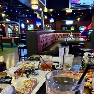 oysters and mussels, interior