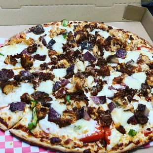 MTL Flat Bread Pizza (Corn beef brisket, Nashville hot Chicken, and Wisconsin Cheese Curd Toppings.