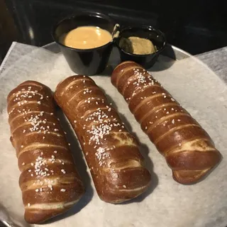 Soft Baked Pretzel Sticks