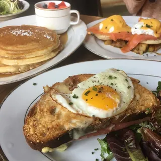 EGGS NORWEGIAN