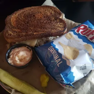 Rueben and chips