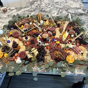 25 person grazing table