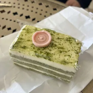 Green Tea Mini Cake